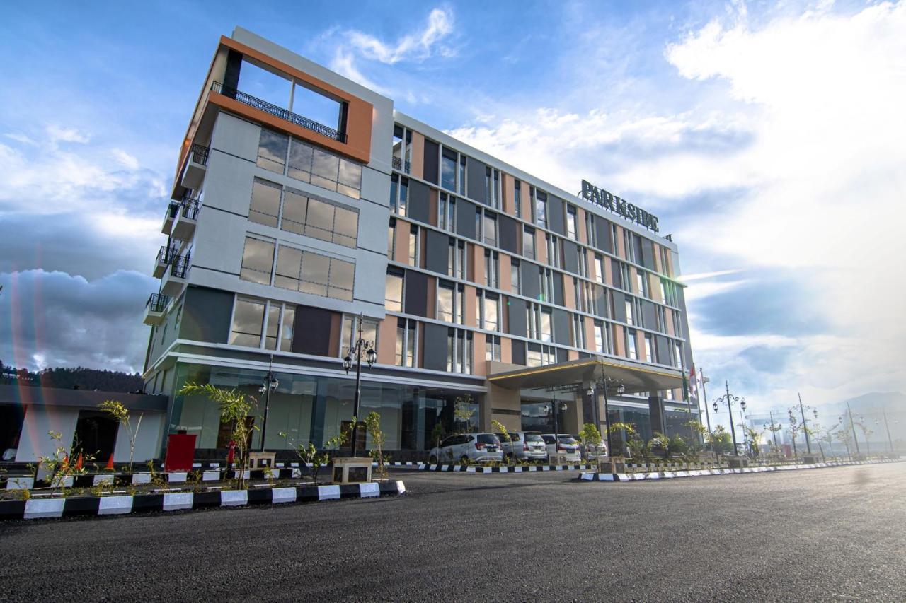Parkside Gayo Petro Hotel Takengon Exterior foto